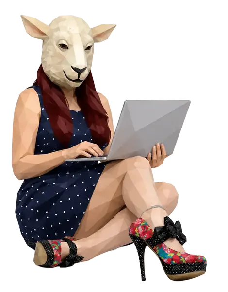 Eine Frau mit Schafmaske arbeitet am Laptop, inspiriert von Webdesign und Corporate Design | © madmoses.